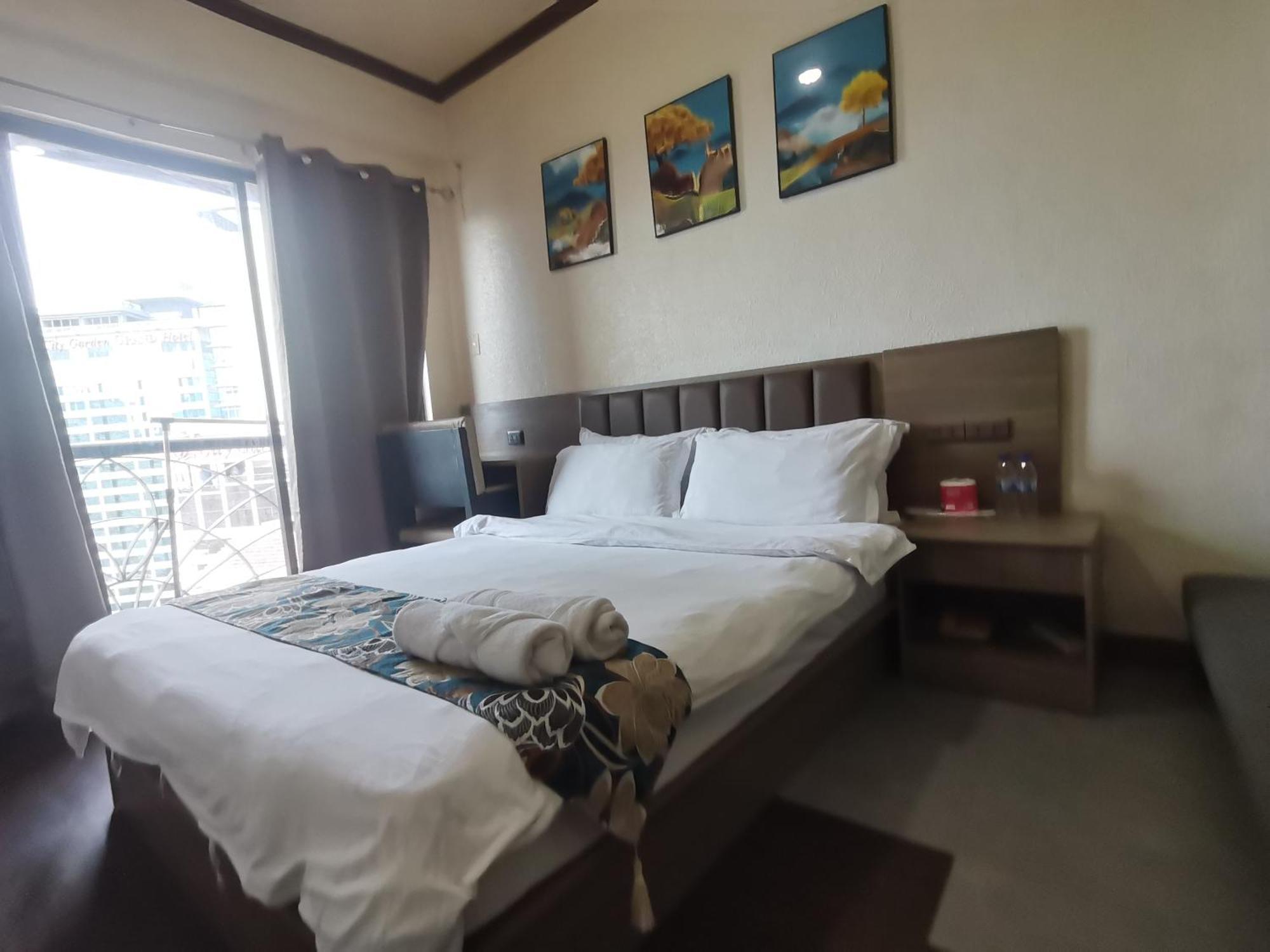 Aparthotel Passion Makati à Makati City Extérieur photo